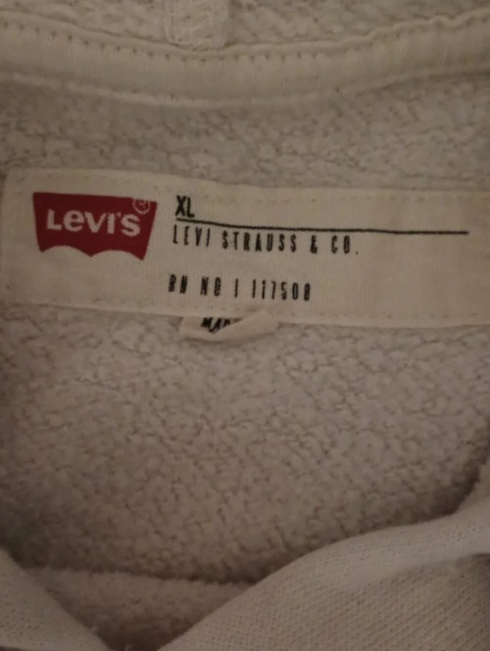 Levi's White Hoodie with Red Logo - Men's Pullover